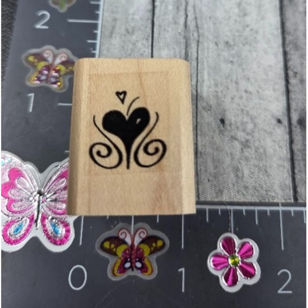 Stampin' Up! Heart Flourish Rubber Stamp Wood #O38